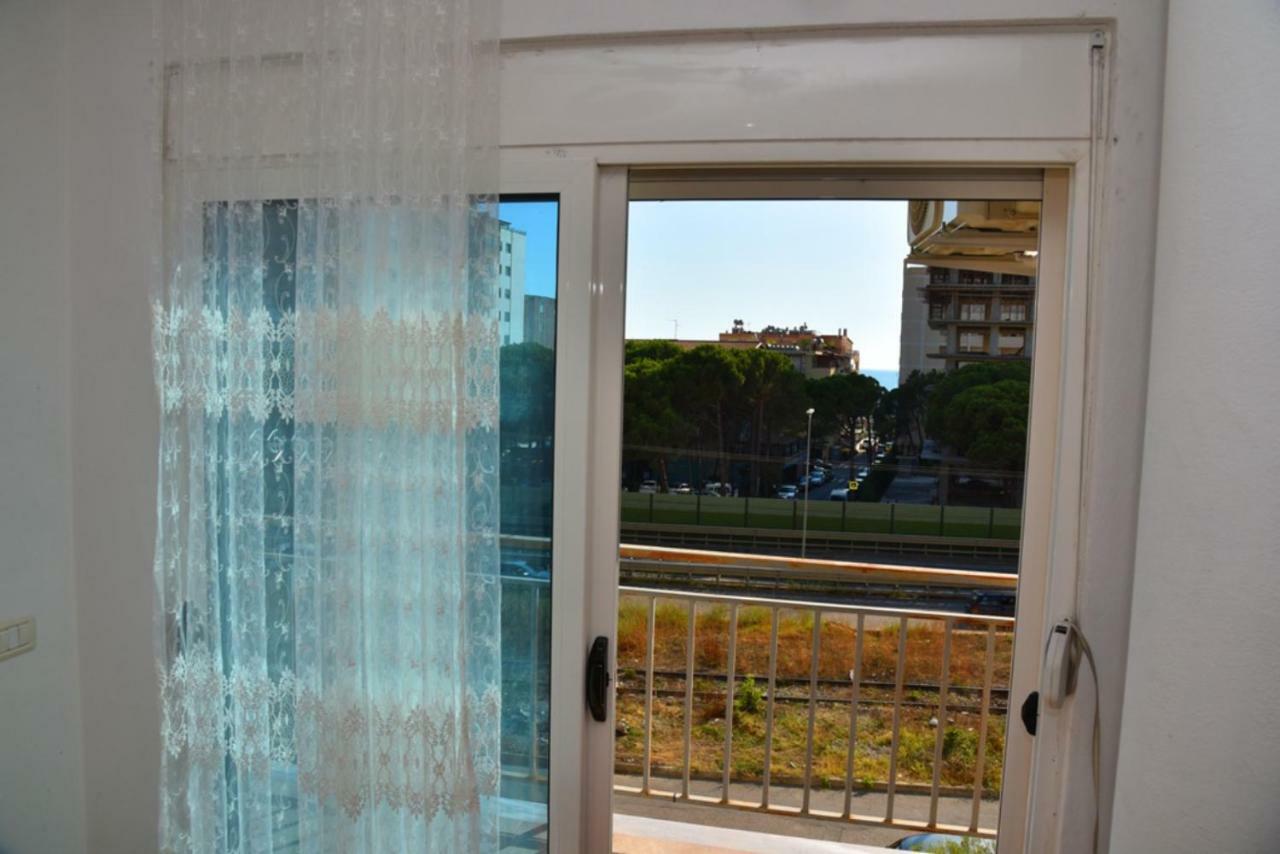 Gzim'S Apartment Durres Ngoại thất bức ảnh