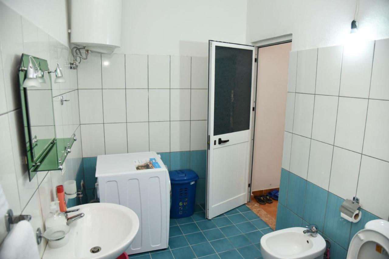 Gzim'S Apartment Durres Ngoại thất bức ảnh